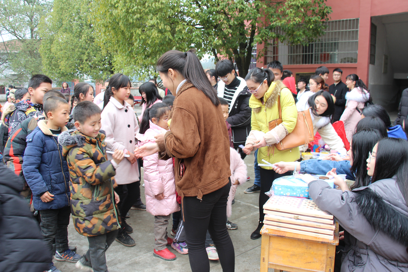 1552985749189014528.jpg IMG_4036.jpg