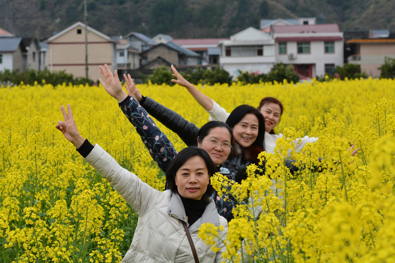 1615191504402061279.jpg DSC_8216.jpg