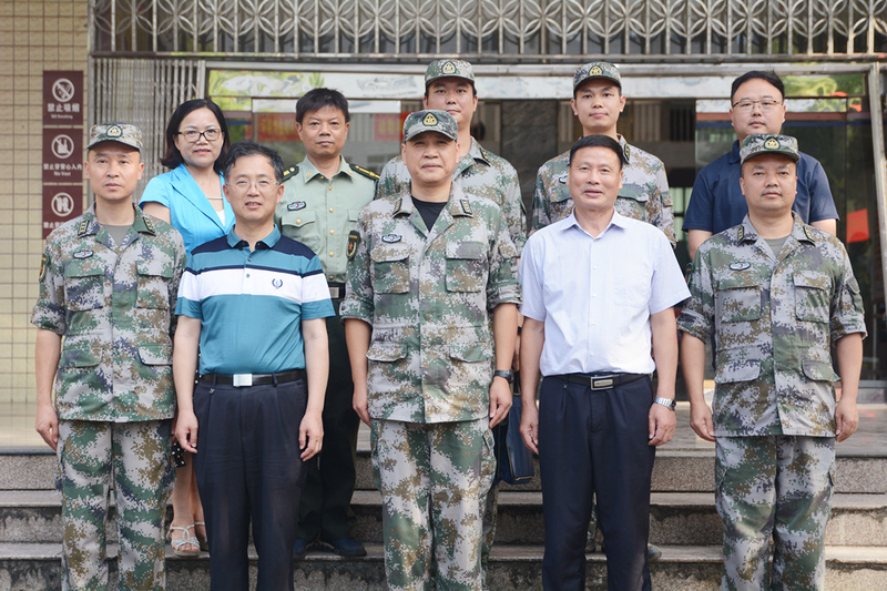 1623919405840062898.jpg DSC_7421.jpg