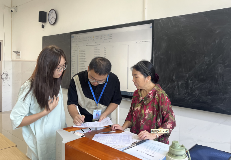 1758017447738036014.png 1758017419410.png